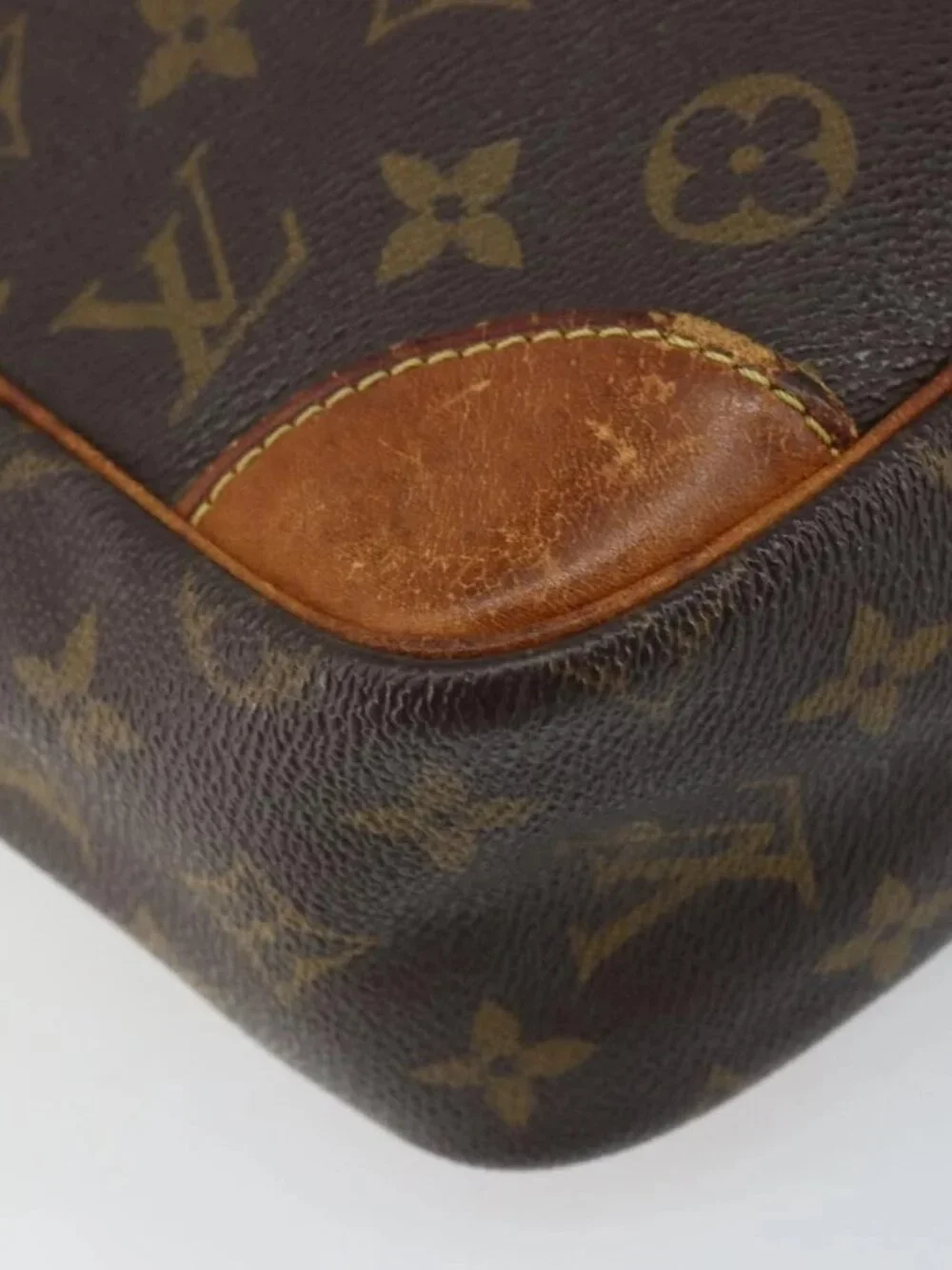 LOUIS VUITTON Monogram Danube MM Shoulder Bag M45264 LV Auth 159539